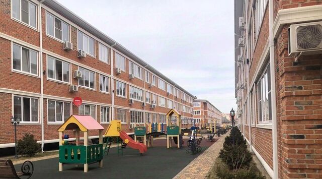 р-н Прикубанский мкр им Петра Метальникова дом 18/4 ЖК «Арбатский» фото