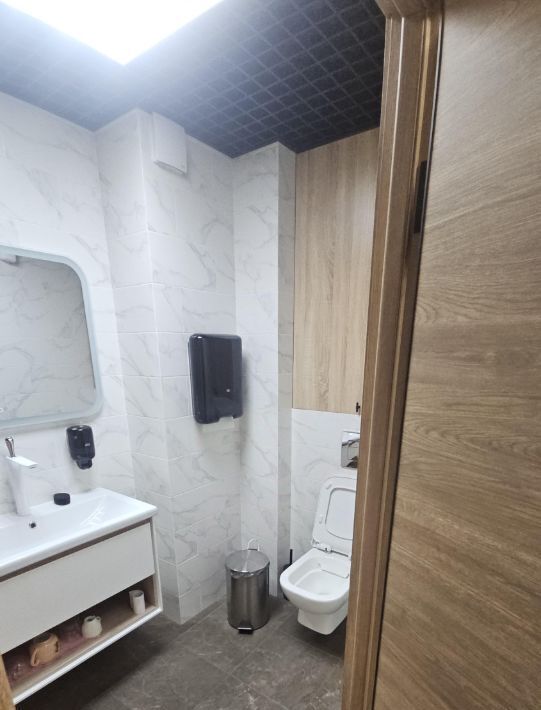 офис г Красноярск р-н Центральный ул Чернышевского 120а фото 5
