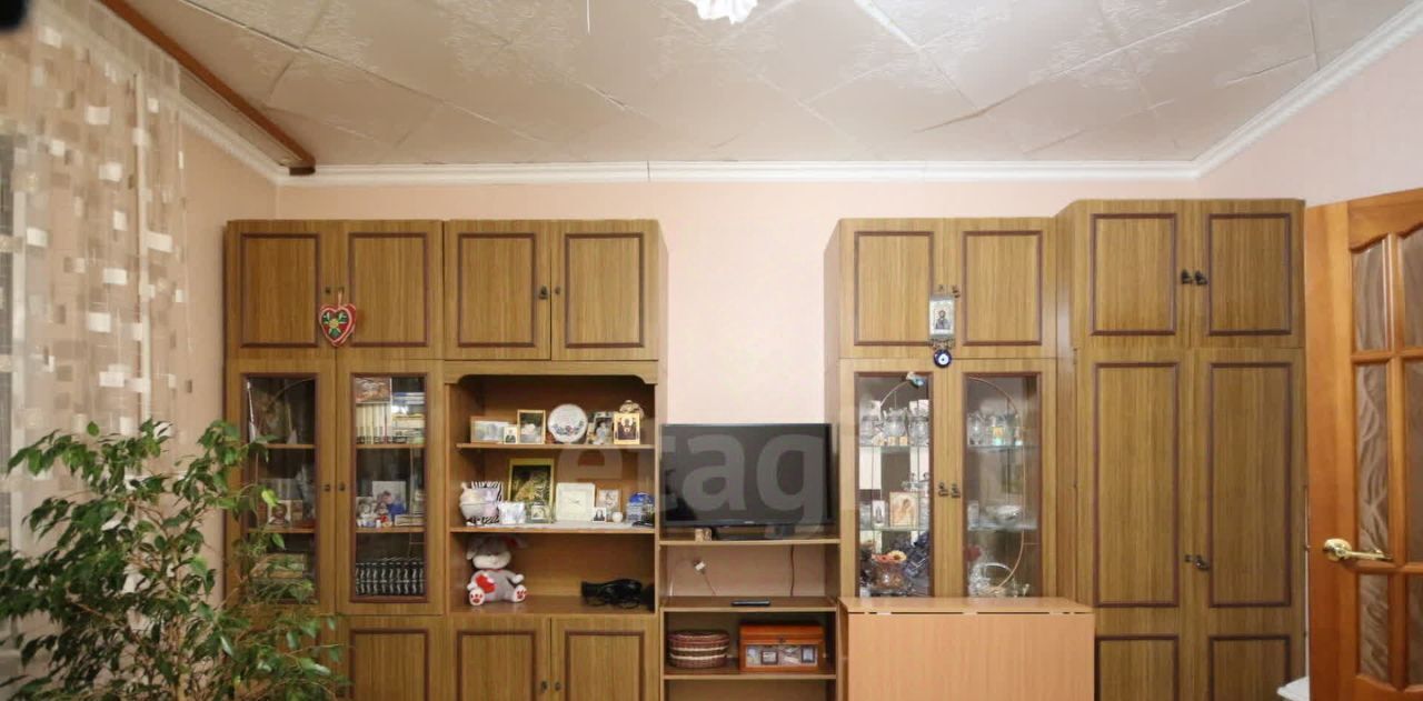 квартира г Новый Уренгой ул Юбилейная 1 фото 2