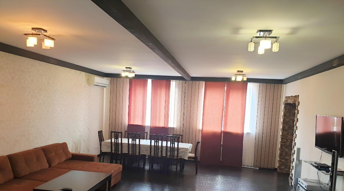 дом г Тольятти р-н Автозаводский 18А кв-л фото 3