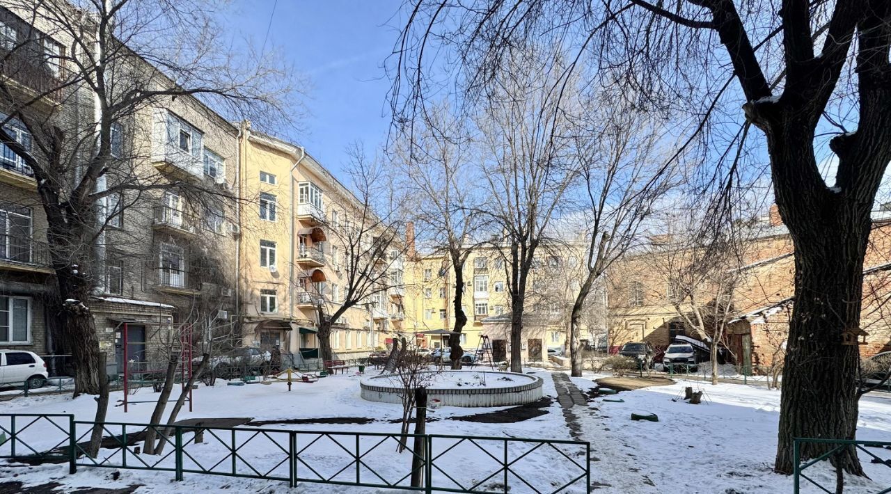 квартира г Волгоград р-н Центральный ул Коммунистическая 16а фото 2