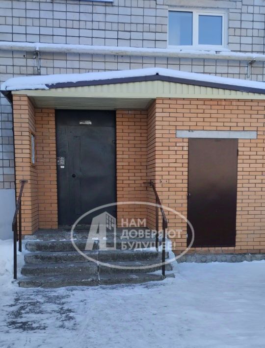 квартира г Ижевск р-н Первомайский ул Камбарская 33 фото 1