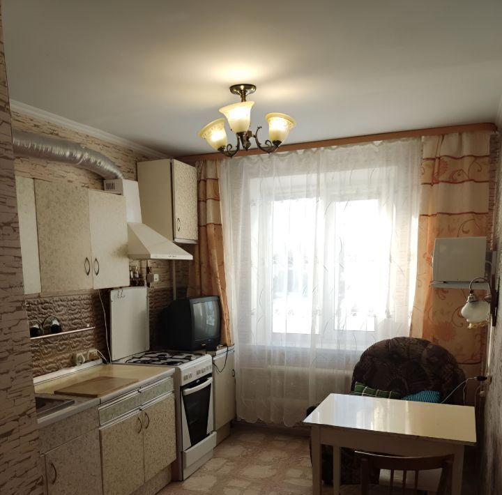 квартира р-н Тарский г Тара ул Заречная 1в Тарское городское поселение фото 2