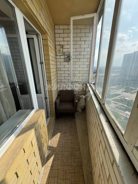 квартира г Белгород Западный ул Есенина 8а фото 7
