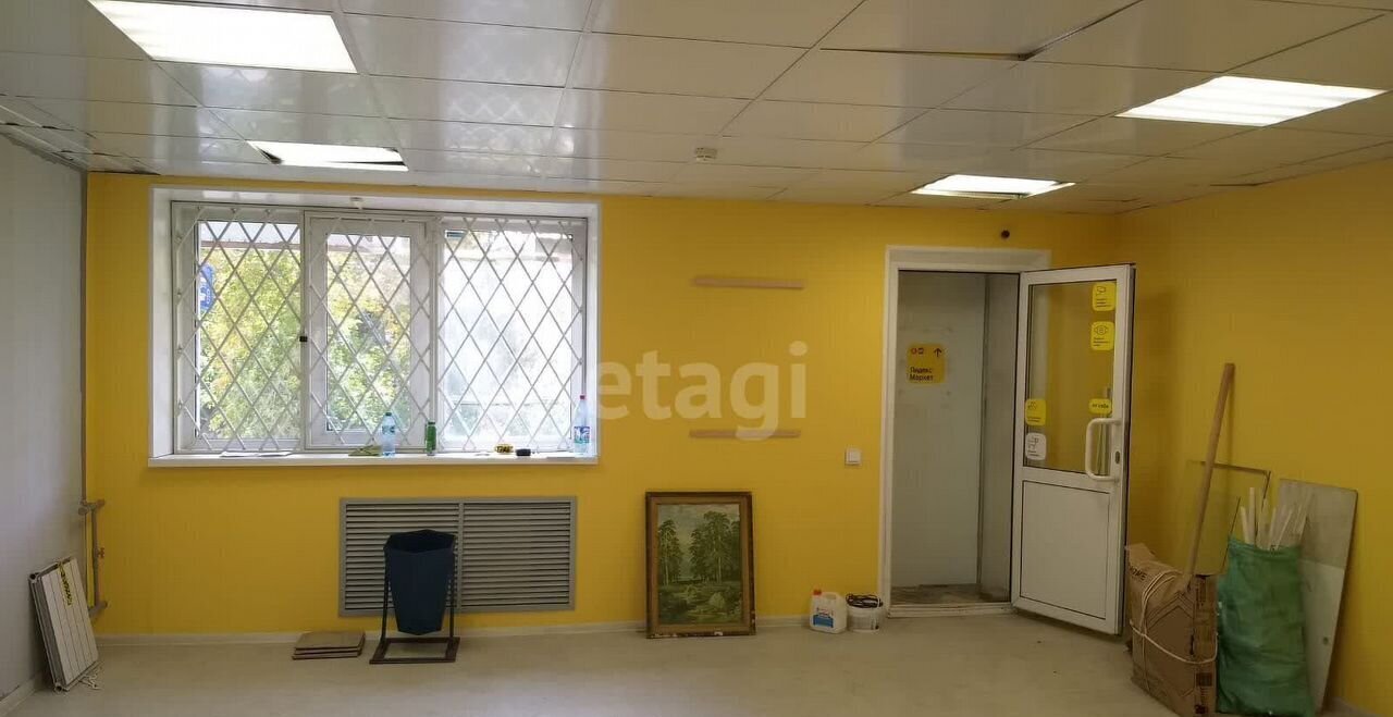 торговое помещение г Златоуст ул им. П.П.Аносова 267 фото 2