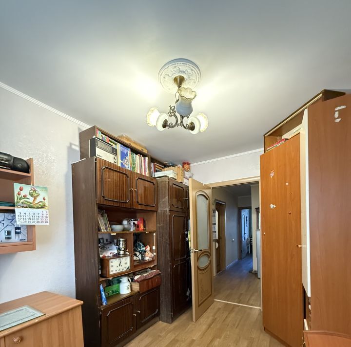 квартира г Саратов р-н Волжский ул им Е.Ф. Григорьева 46 фото 1