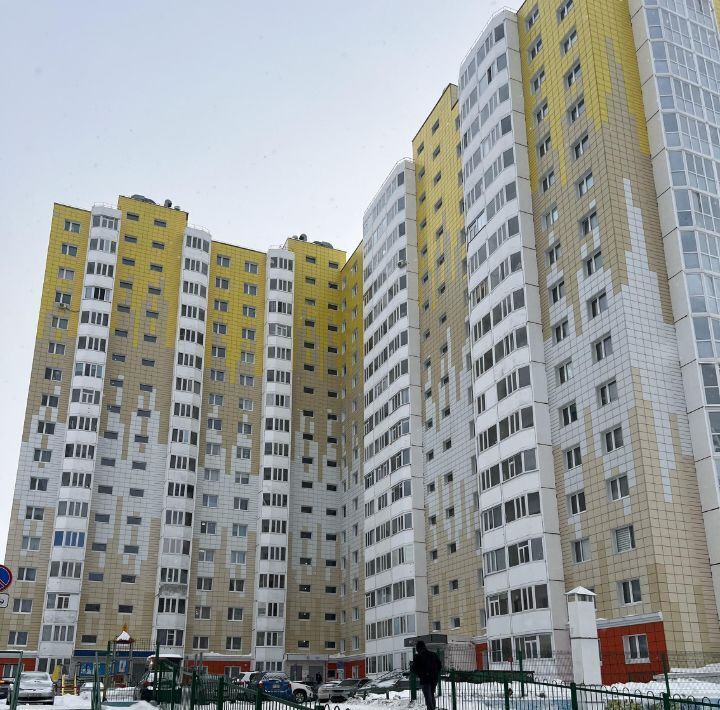торговое помещение г Сургут ул Александра Усольцева 14 42-й фото 1