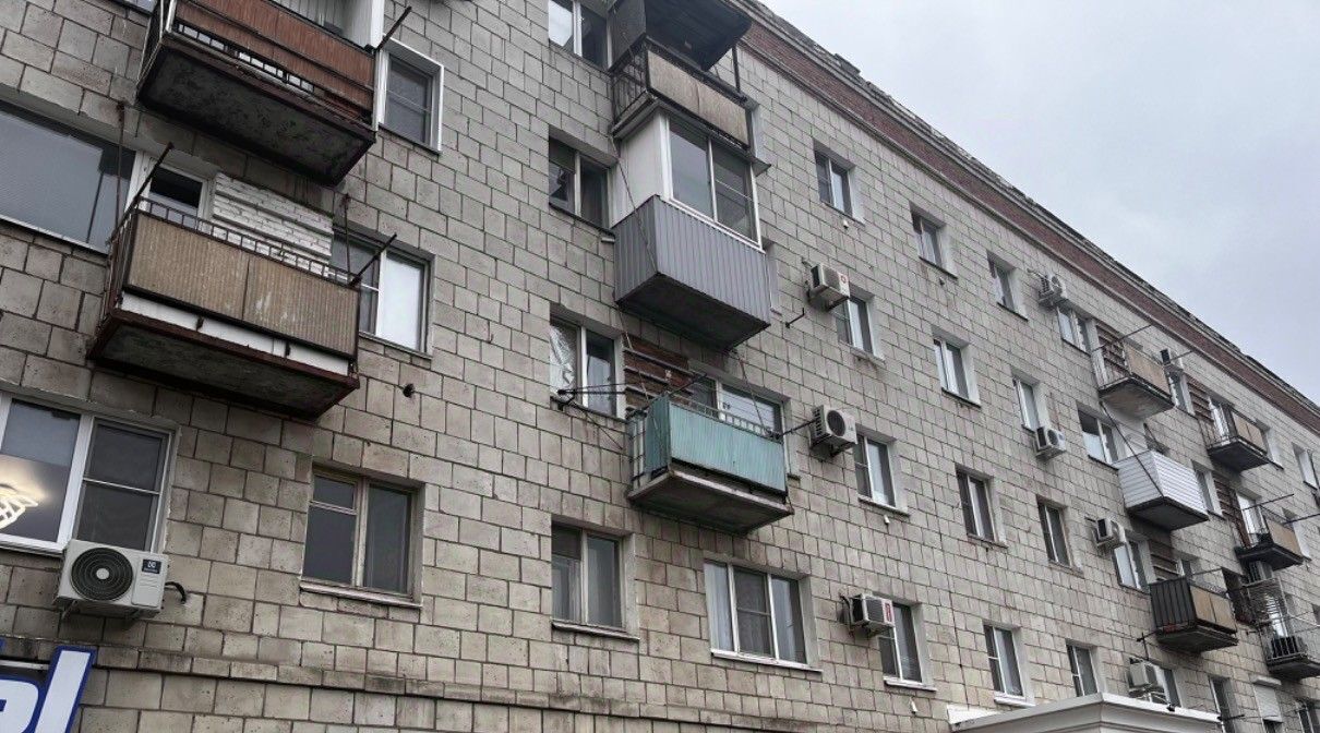 квартира г Волгоград р-н Дзержинский пр-кт Маршала Жукова 121 фото 1