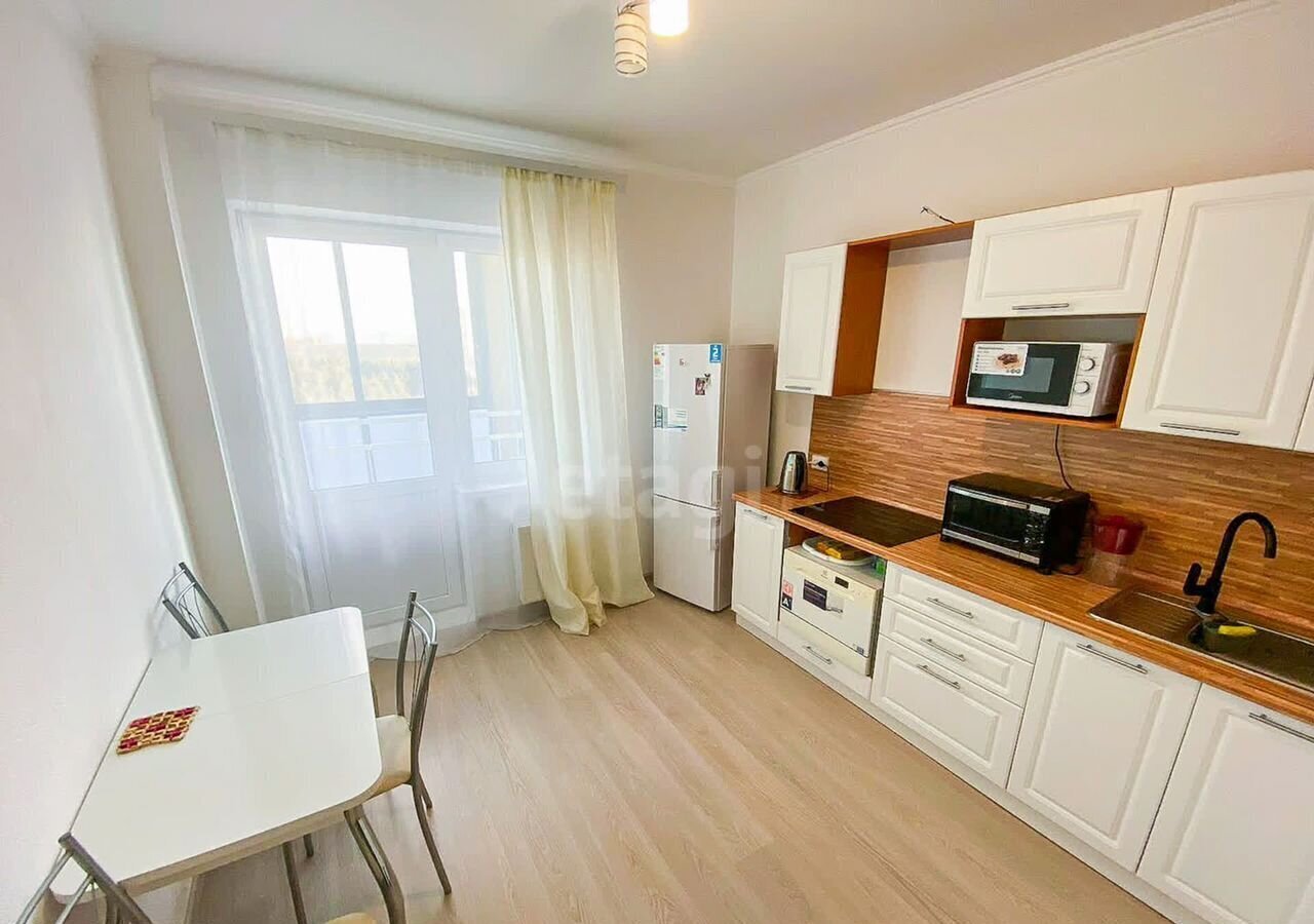 квартира г Екатеринбург Академический пр-кт Академика Сахарова 31 фото 2