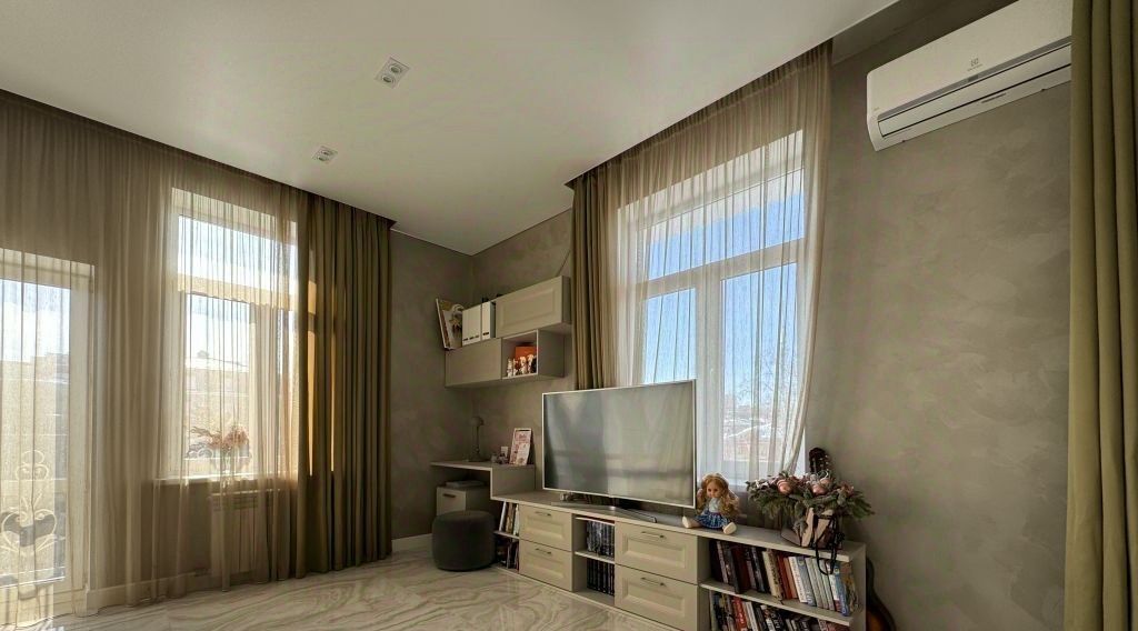 квартира г Киров р-н Нововятский ул Молодой Гвардии 9 фото 6
