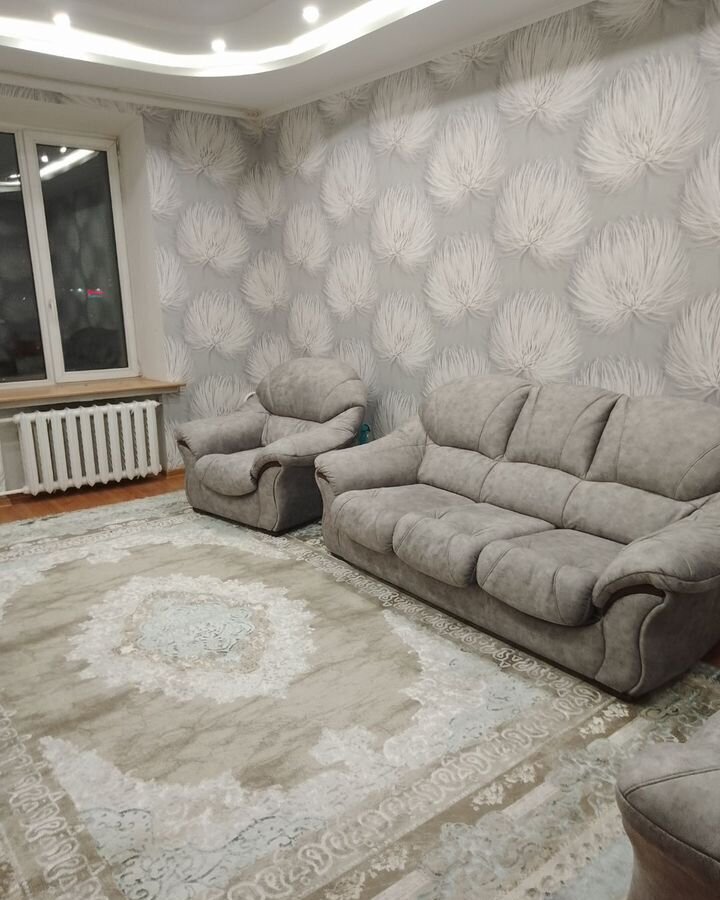 квартира г Новокузнецк р-н Центральный ул Кирова 56 фото 2