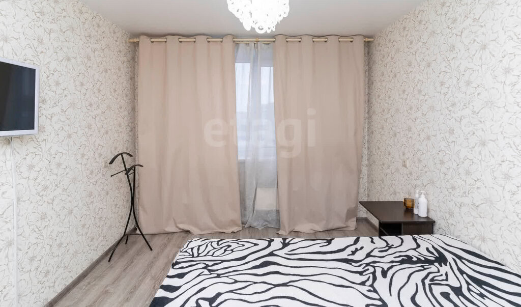 квартира г Тюмень ул Мельникайте 135 фото 8