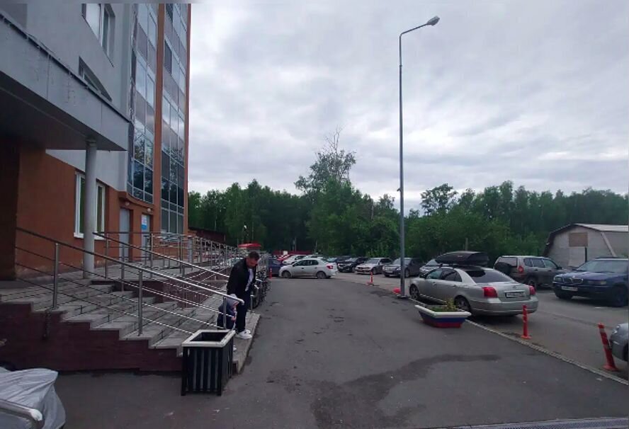 квартира г Екатеринбург р-н Орджоникидзевский ул Республиканская 5 ЖК «Соловьи» Проспект Космонавтов фото 3