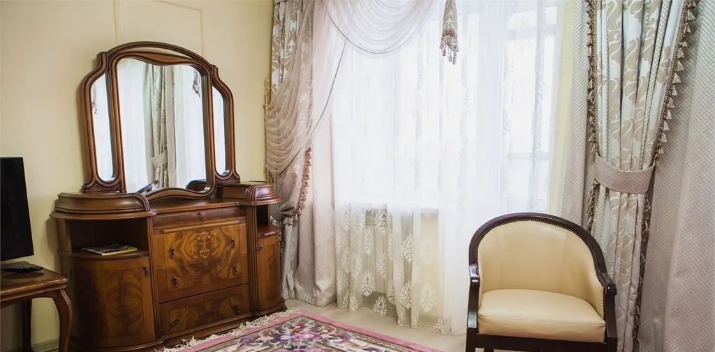 комната г Тобольск ул Октябрьская 20 фото 3