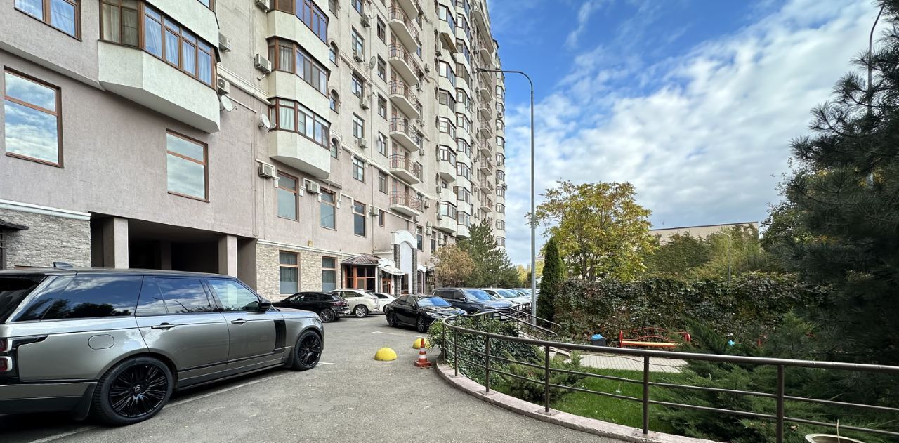 квартира г Краснодар р-н Центральный ул Октябрьская 74 Западный фото 9