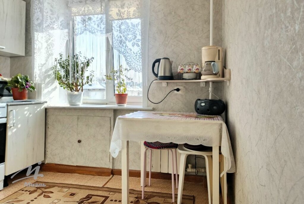 квартира г Барнаул ул Германа Титова 13 фото 3