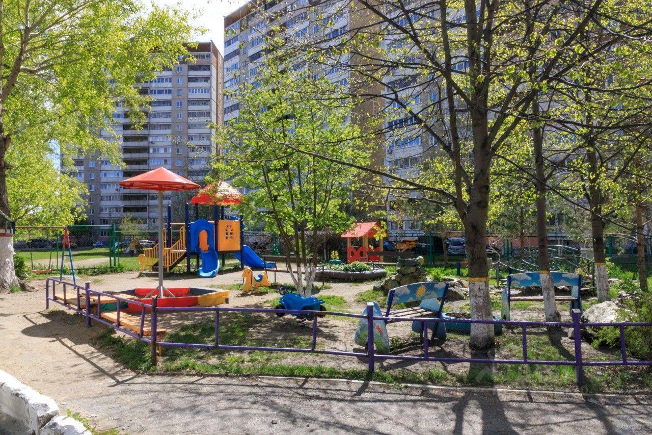 квартира г Екатеринбург р-н Кировский улица Новгородцевой, 17Б фото 21