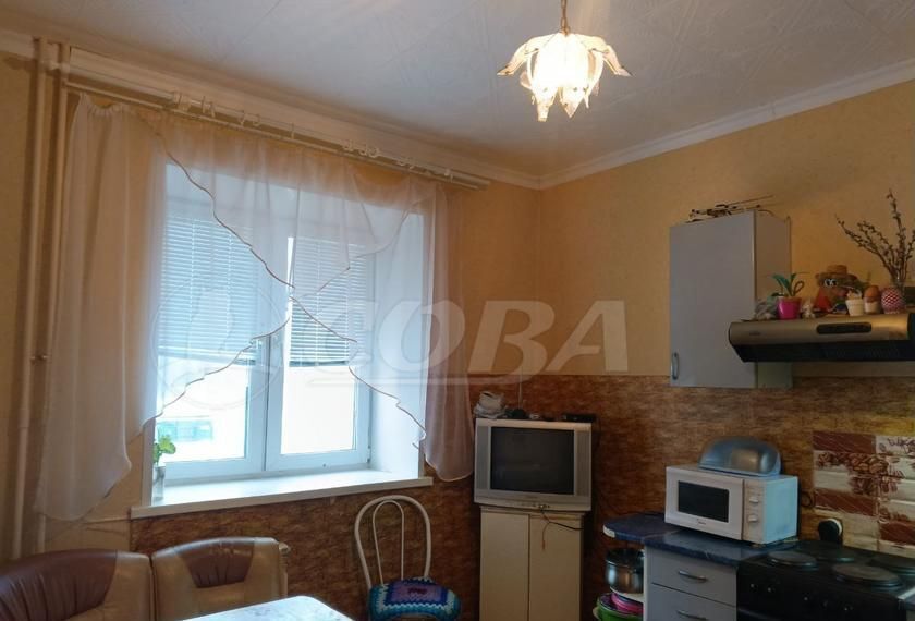 квартира г Тобольск мкр-н 3Б, 6к 1 фото 4