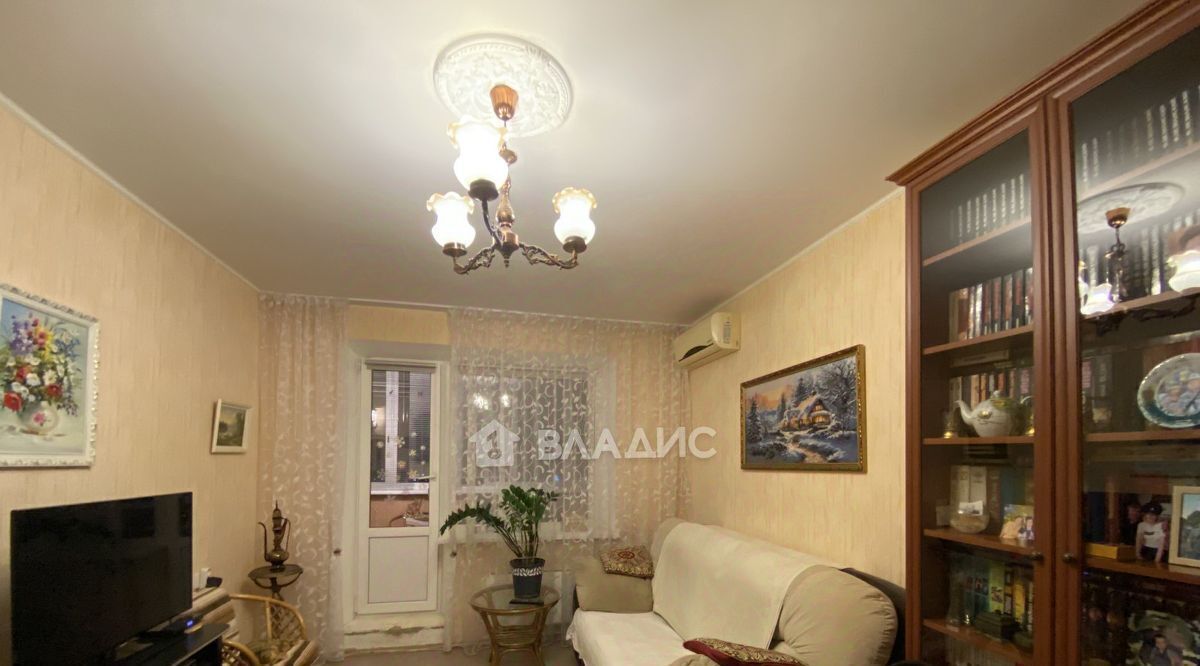 квартира г Волгоград р-н Советский ул. Маршала Воронова, 22 фото 4