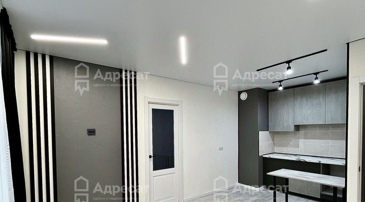 квартира г Волгоград р-н Кировский ул им. Гаря Хохолова 13 фото 1