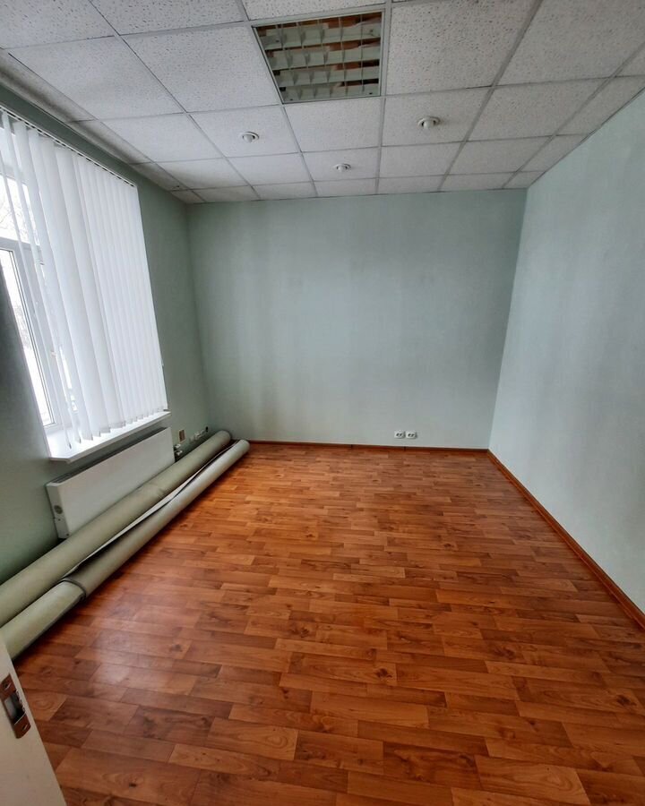 свободного назначения р-н Гатчинский г Гатчина ул Соборная 27/13 фото 2