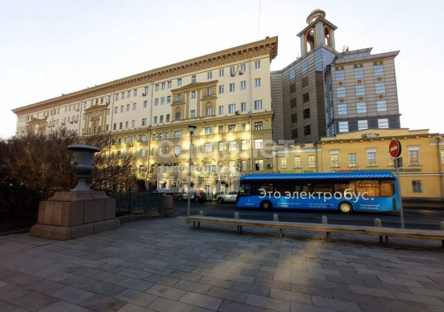 метро Цветной бульвар б-р Цветной 25с/1 муниципальный округ Тверской фото