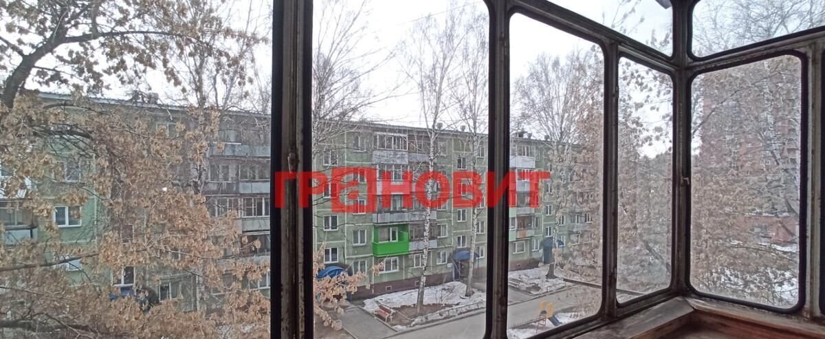 квартира г Новосибирск р-н Дзержинский Золотая Нива ул Кошурникова 55 фото 5