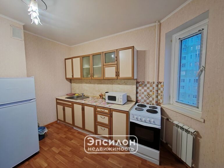 квартира г Курск р-н Центральный пр-кт Вячеслава Клыкова 66 фото 1