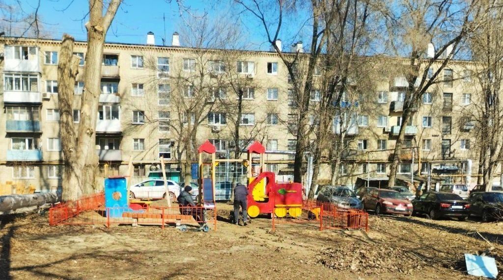 квартира г Саратов р-н Кировский ул Украинская 6 фото 1