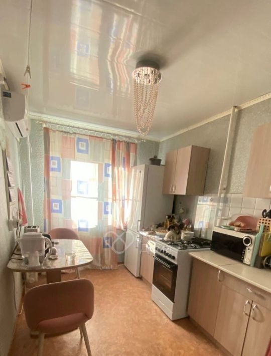 квартира г Волгоград р-н Кировский ул им. Зины Маресевой 9 фото 6