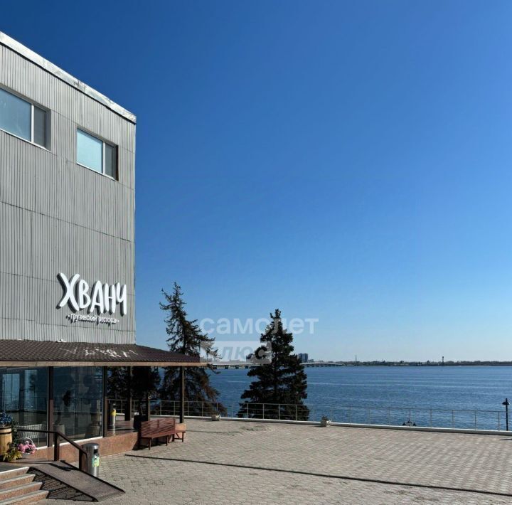 квартира г Саратов р-н Волжский наб Космонавтов 6 фото 3