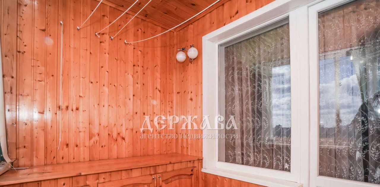 квартира г Старый Оскол Лесной микрорайон 17 фото 3