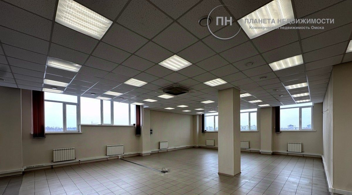 офис г Омск р-н Кировский пр-кт Комарова 11к/1 фото 2