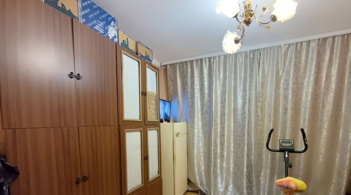 квартира г Нижневартовск ул Дзержинского 31 фото 11