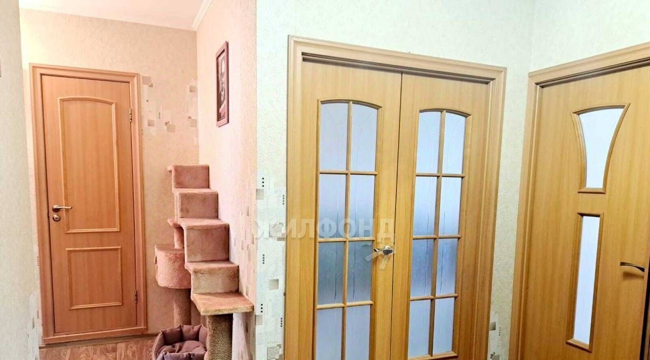 квартира г Новосибирск Золотая Нива ул Есенина 31/1 фото 1