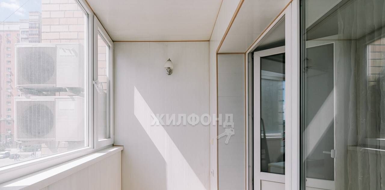 квартира г Новосибирск ул Семьи Шамшиных 30 Площадь Ленина фото 8