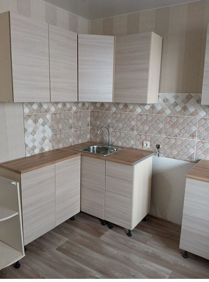 квартира г Ульяновск р-н Засвияжский ул Кузоватовская 36б фото 3