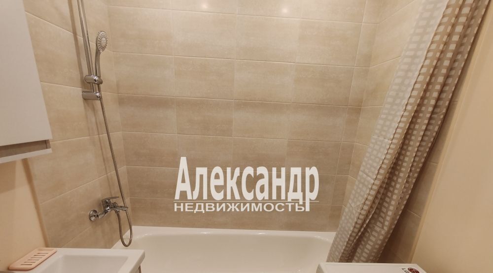 квартира г Санкт-Петербург метро Проспект Большевиков пр-кт Индустриальный 10к/1б фото 6