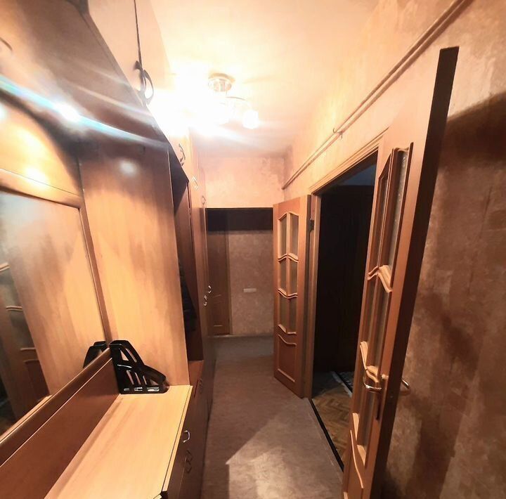 квартира г Волгоград р-н Дзержинский ул Нарвская 10 фото 13