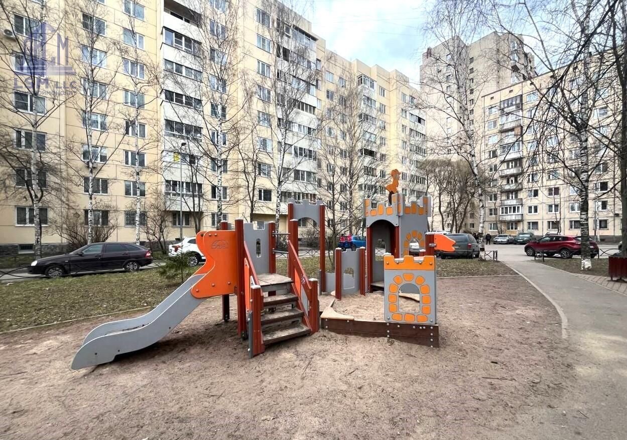 квартира г Санкт-Петербург метро Ладожская пр-кт Ириновский 23к/1 фото 18