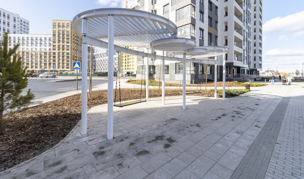 квартира г Тюмень ул Фармана Салманова 23 фото 4