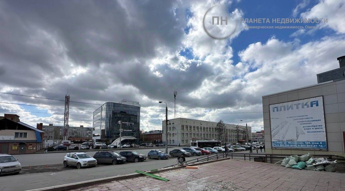 торговое помещение г Омск р-н Центральный ул 10 лет Октября 113 фото 2