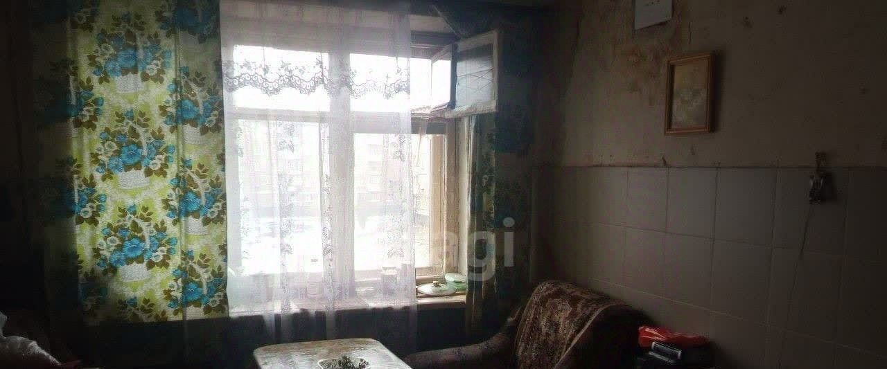 комната г Нижний Тагил р-н Тагилстроевский ул Металлургов 46 фото 10