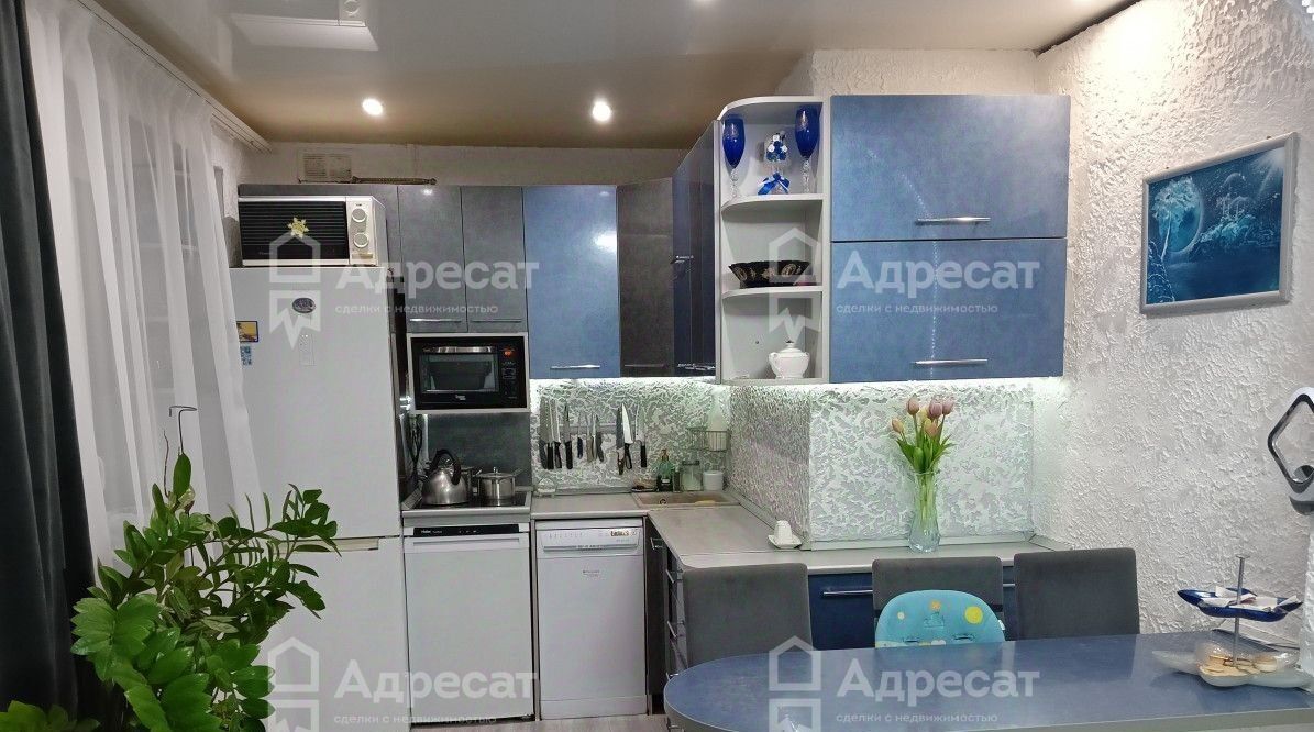 квартира г Волгоград р-н Дзержинский ул Рионская 22 фото 5