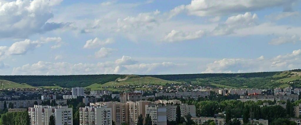 квартира г Саратов р-н Заводской ул им Николая Чихарева 10 фото 5