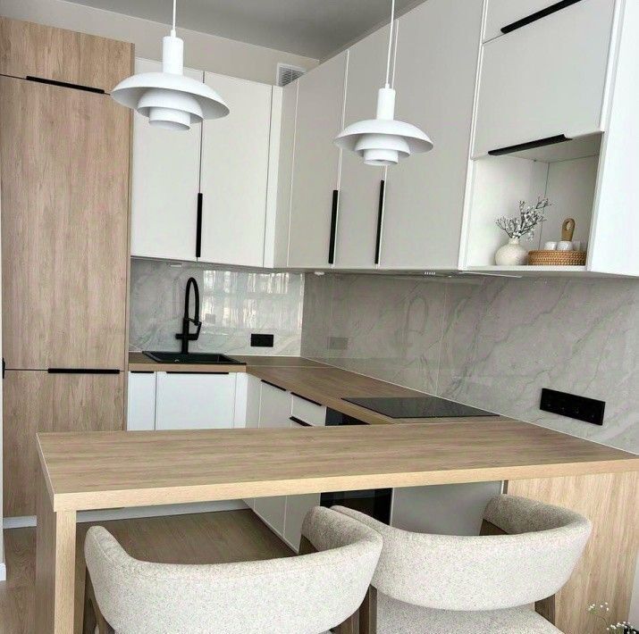 квартира г Екатеринбург Чкаловская ул. Айвазовского, 52 фото 4