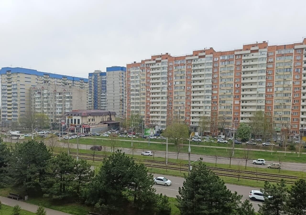 квартира г Краснодар р-н Западный пр-кт Чекистов 31 мкр-н Юбилейный фото 12