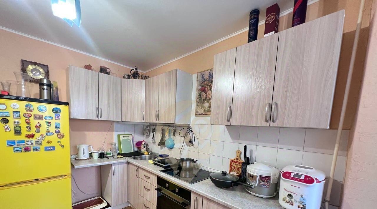 квартира г Старый Оскол Дубрава 1 кв-л, 3 фото 1