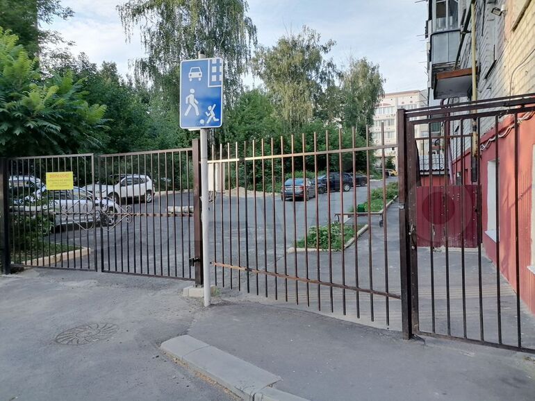 квартира г Брянск р-н Советский ул Октябрьская 39 фото 6