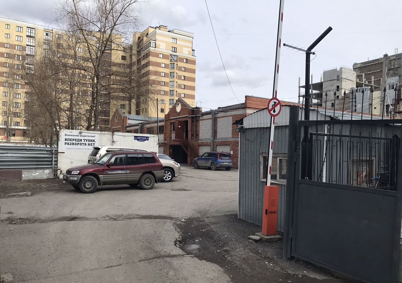 гараж г Омск р-н Центральный ул Фрунзе 1к/1 фото 15